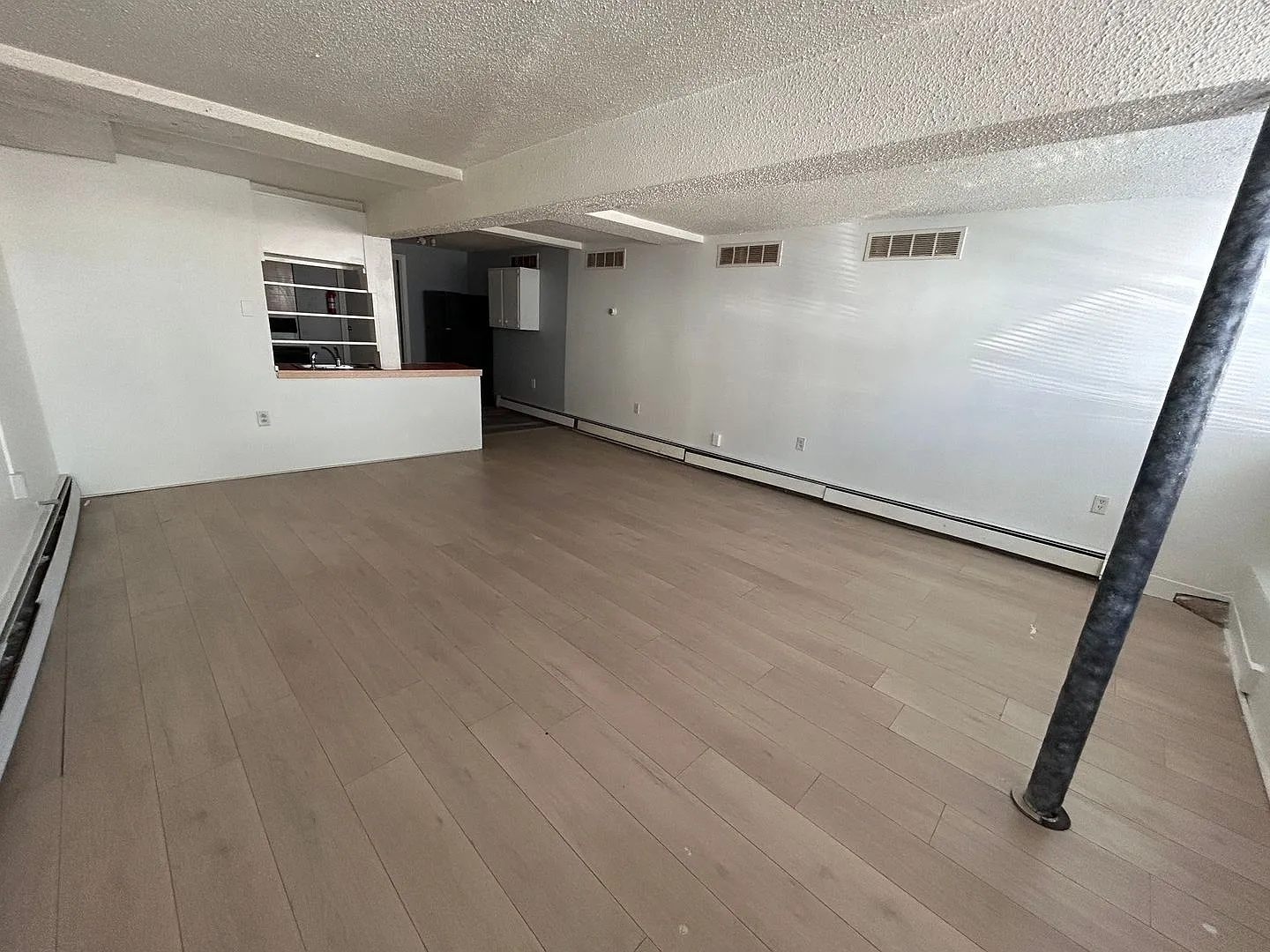 421 Hanover St. — Photo 2