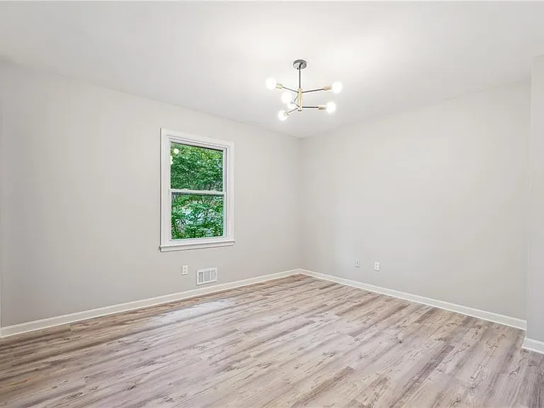 2653 Amy Ct — Photo 12
