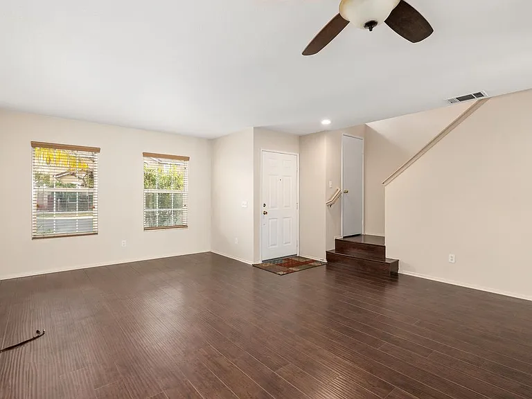 16474 Denhaven Ct — Photo 5