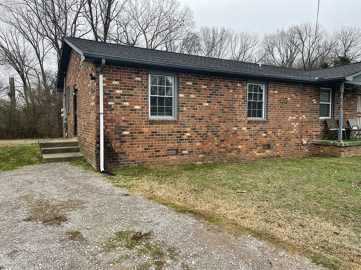 Building Photo - 3540 Albee Dr