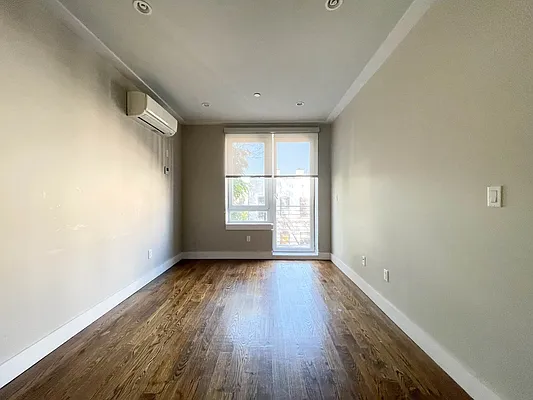 Rented by ERNY LLC | media 20