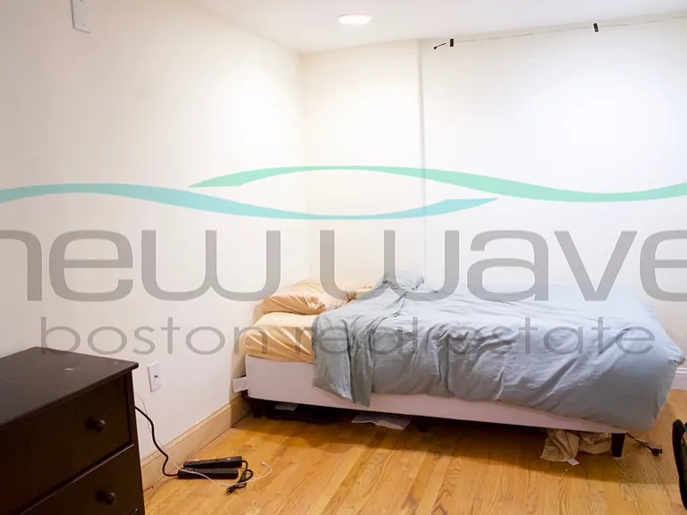 1615 Tremont St #1 — Photo 4