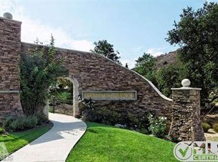 5275 Holly Oak Ct, Simi Valley, CA 93063