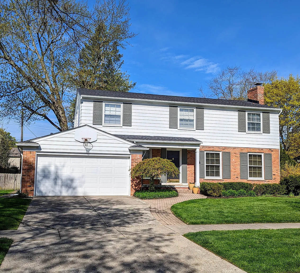 340 S Glenhurst Dr photo 1