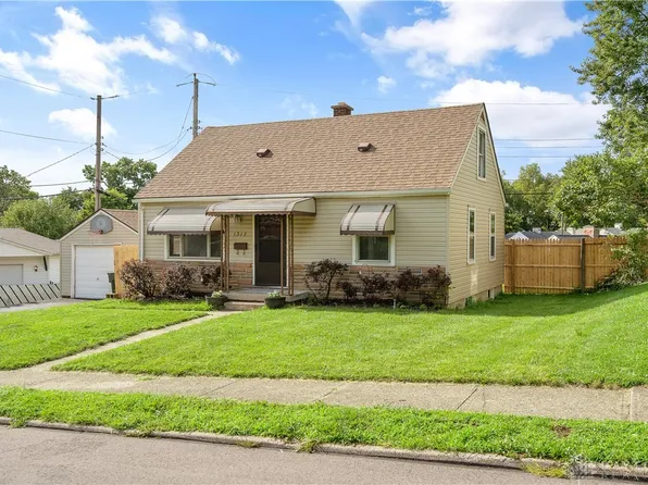 1317 Radio Rd, Dayton, OH 45403