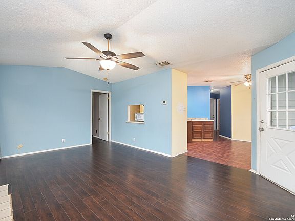 5th image of 6098 GLACIER SUN DR