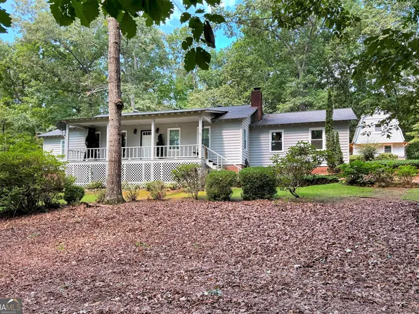 171 Meadow Ridge Dr, Mount Airy, GA 30563