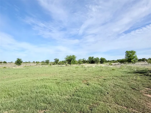 18 Lakewood Dr, Whitney, TX 76692