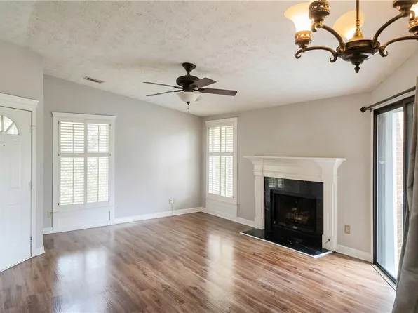 1244 Keys Lake Dr NE, Atlanta, GA 30319