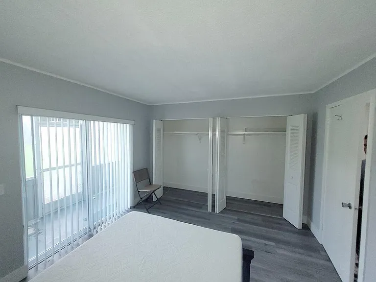 101 Hastings E #G — Photo 31