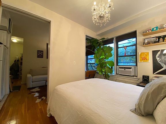 5th image of 47 Morton St APT 5D