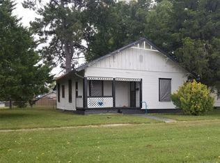 206 E Tishomingo St, Madill, OK 73446
