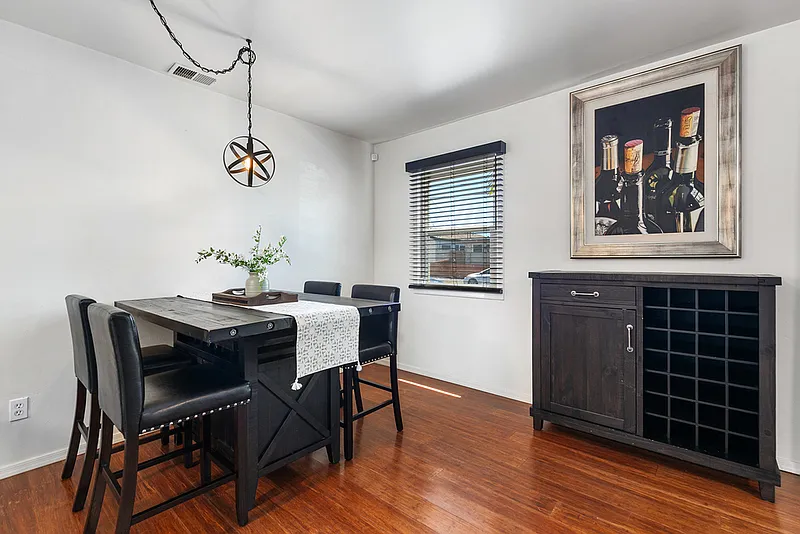 3 bed, 1.0 bath, $5,625 — Photo 4