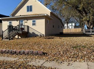 301 S 8th St, Cherokee, IA 51012