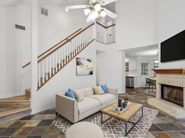 2307 Davis St, Taylor, TX 76574