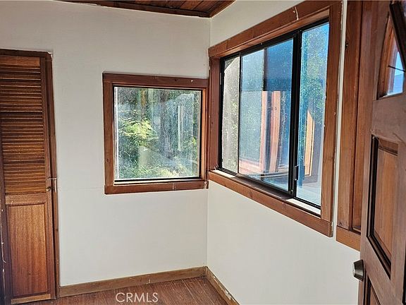 2nd image of 2898 Sierra Dr