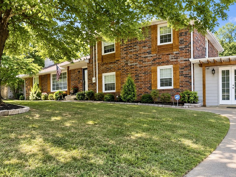1st image of 121 Grandview Cir