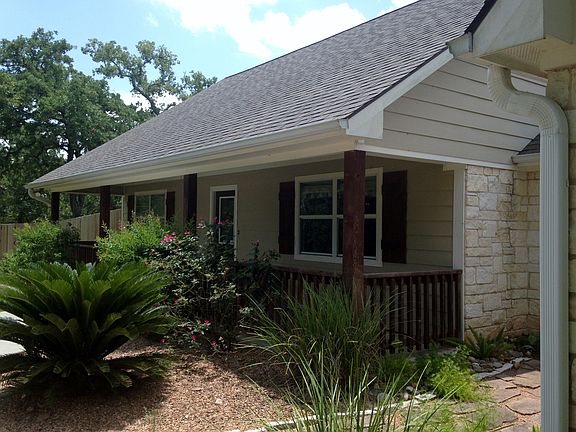 3rd image of 1028 Konetzke Ln