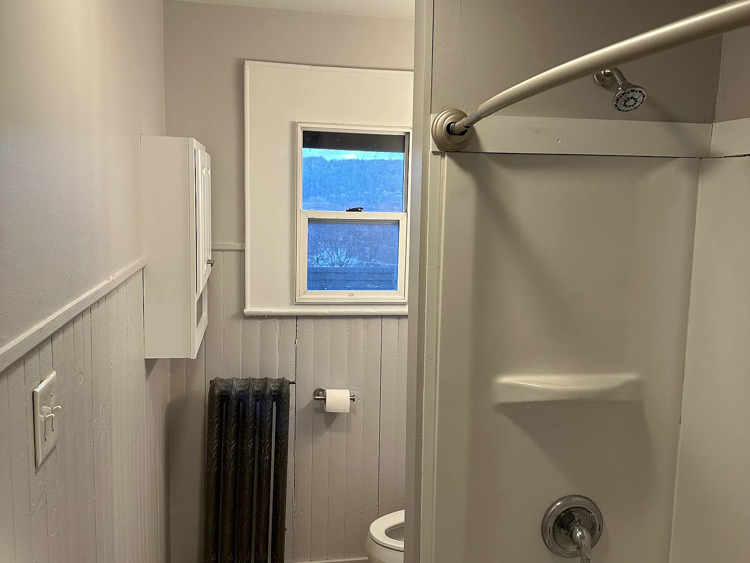 4 bed, 2500 sqft, $675 — Photo 3