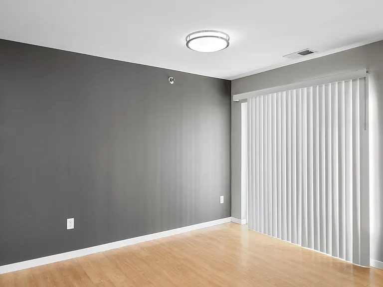 7. Agassiz B - Living Room_Reverse 7. Agassiz B - Living Room_Reverse
