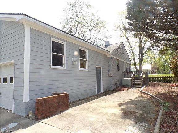 4th image of 4543 Pleasant Garden Rd