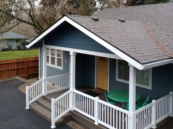 1426 SE Rogue Dr #A, Grants Pass, OR 97526
