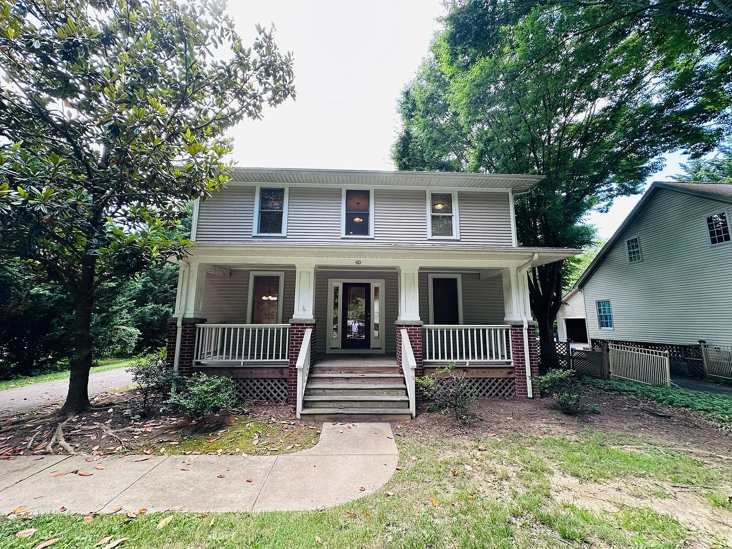 4 Bedroom 3 Bath House — Photo 1