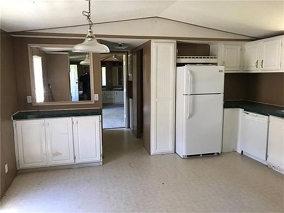 2nd image of 112 Green Pastures Dr