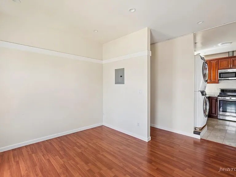 5657 California St #3 — Photo 7