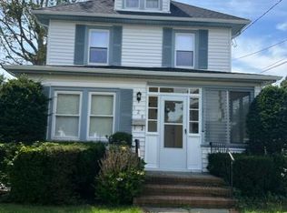 128 Cedar Ave, Patchogue, NY 11772