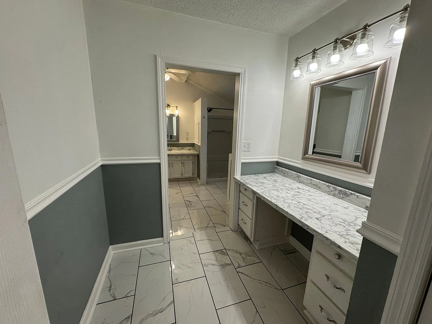 3 Bedroom 2 bath remodeled home — Photo 3
