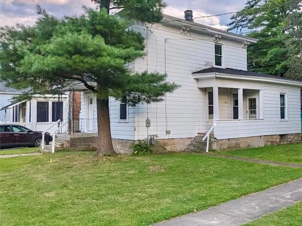 121 W Yates St, East Syracuse, NY 13057