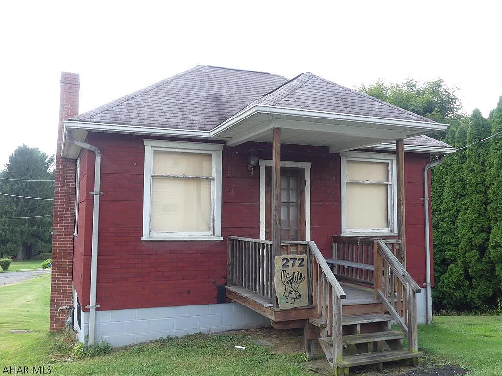272 Jefferson Ave photo 1