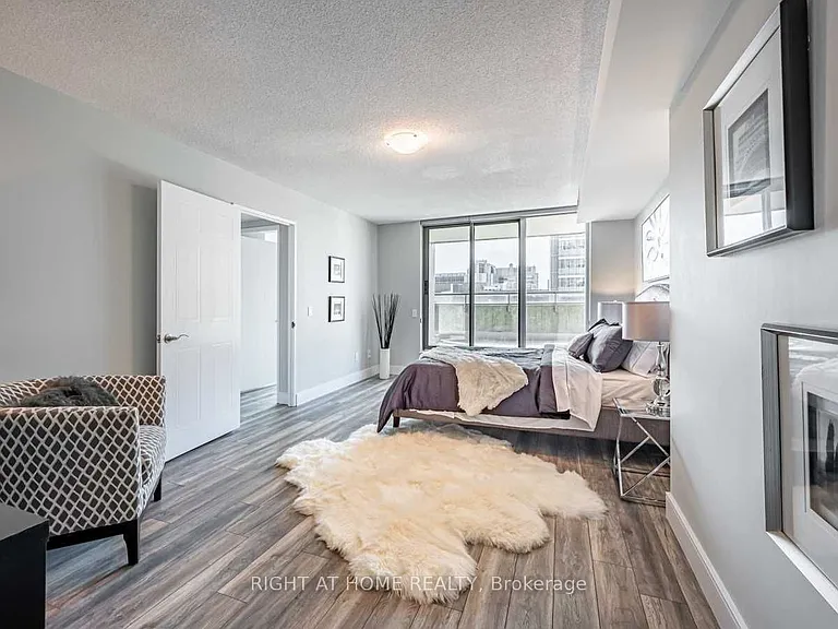 750 Bay St #2306 — Photo 16