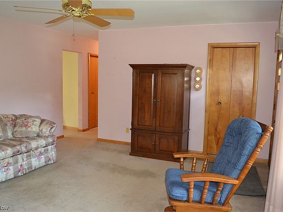 4th image of 1364 S Polen Ave