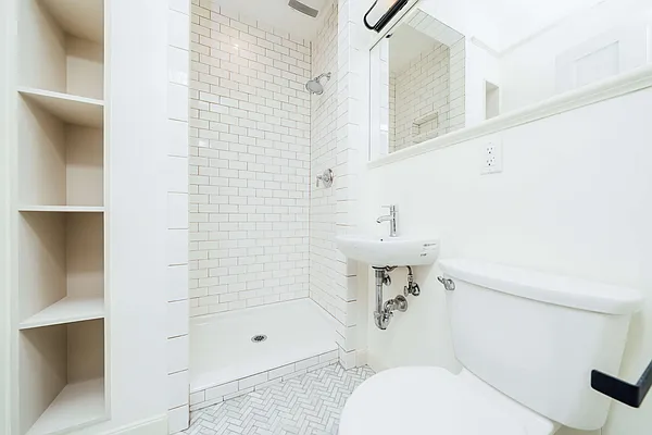 Rented by Nooklyn NYC LLC | media 33