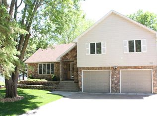 1369 Mound Trl, Centerville, MN 55038