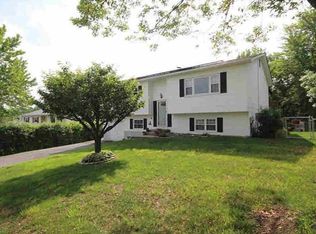 101 Rolling Meadows Rd, Middletown, NY 10940