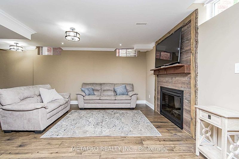 Burlington House for rent - 5 Bedrooms — photo 31