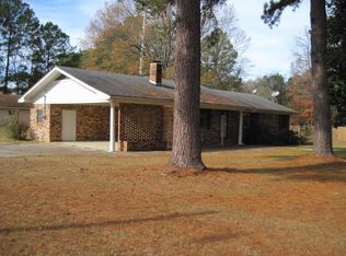 310 6th St, Hampton, AR 71744