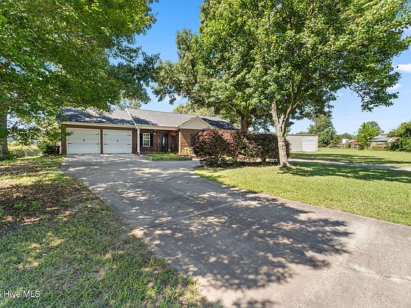4th image of 340 Taylor Circle