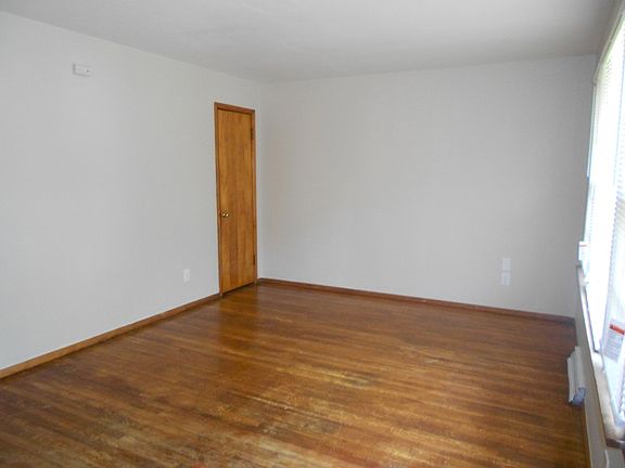 2nd image of 241 Reasor Dr