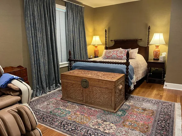 1908 W 37th St, Austin, TX 78731