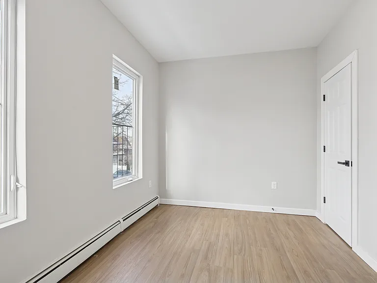 240 Broadway #2 — Photo 21