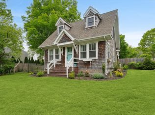 21 Summit Blvd, Westhampton, NY 11977