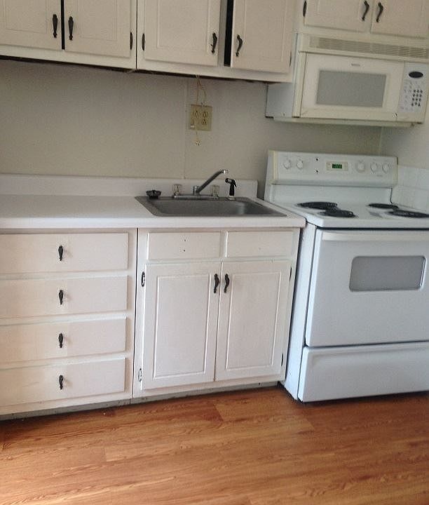 2nd image of 112D Wynne Rd