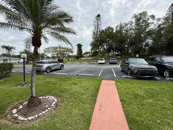 12009 W Poinciana Blvd #102, Royal Palm Beach, FL 33411