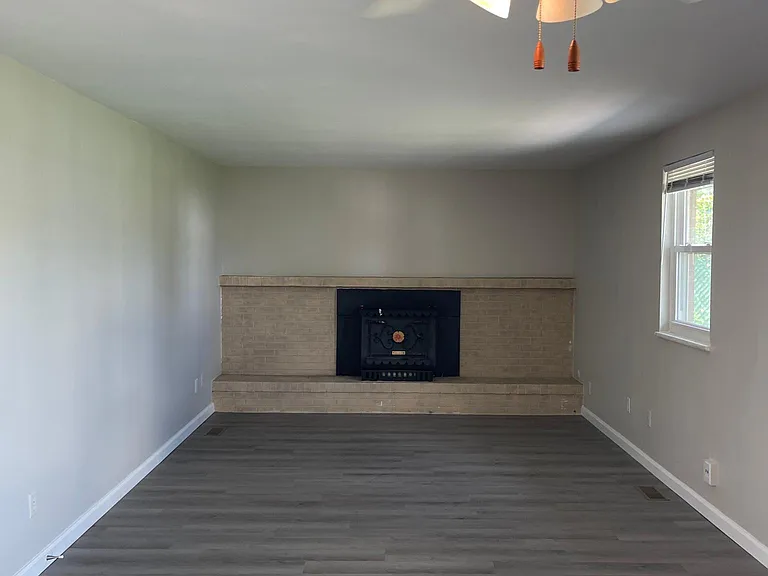 7883 Sebring Dr — Photo 4