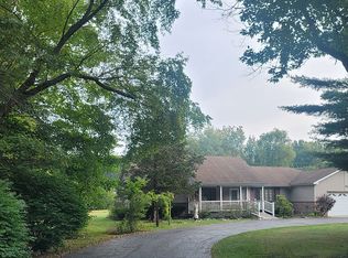 40900 Harris Rd, Belleville, MI 48111