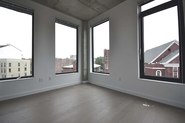 Rented by Bold New York | media 12